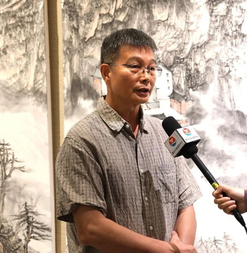 佛山市中国画学会会长崔勇强